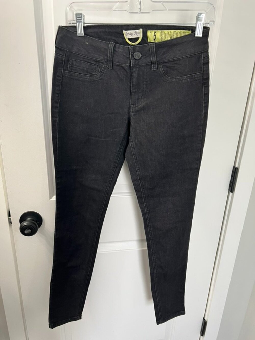 Indigo Rein Black Wash Skinny Jeans Size 5 Stretch Denim